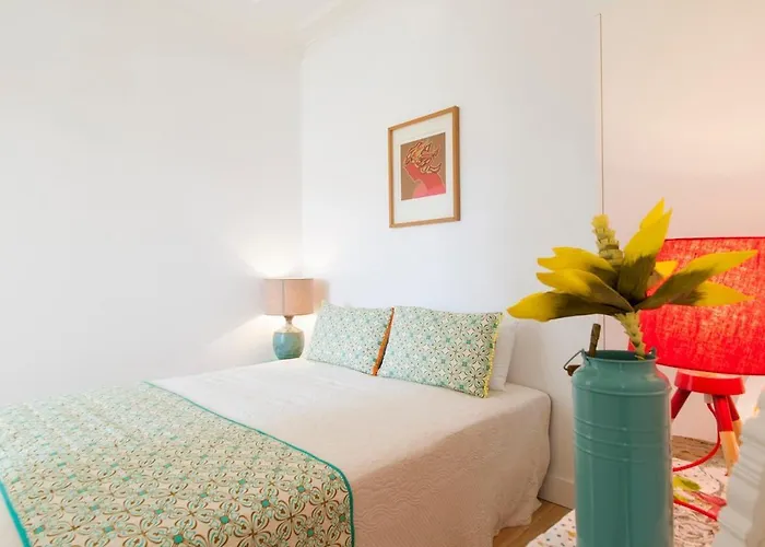 Feels - Gardens And River Apartment Lisbon