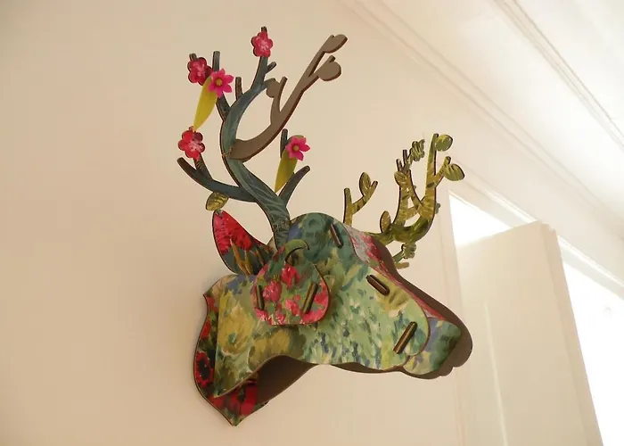 Feels - Gardens And River * Lisbon