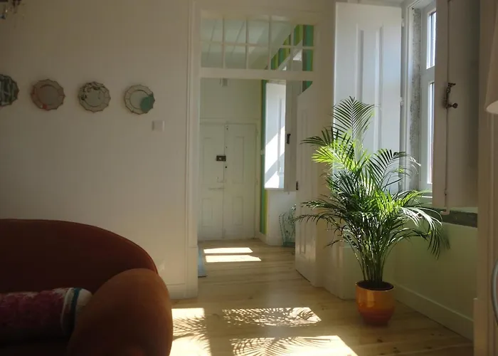 Feels - Gardens And River *